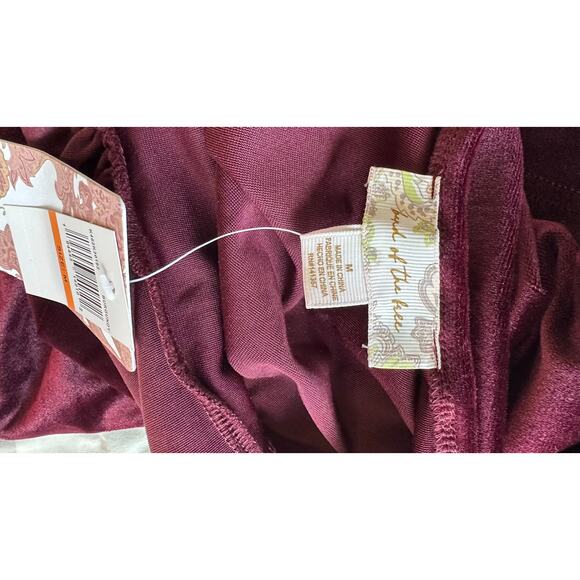 Love at the Pear Velvet Burgundy Slip Dress M - Picture 3 of 6